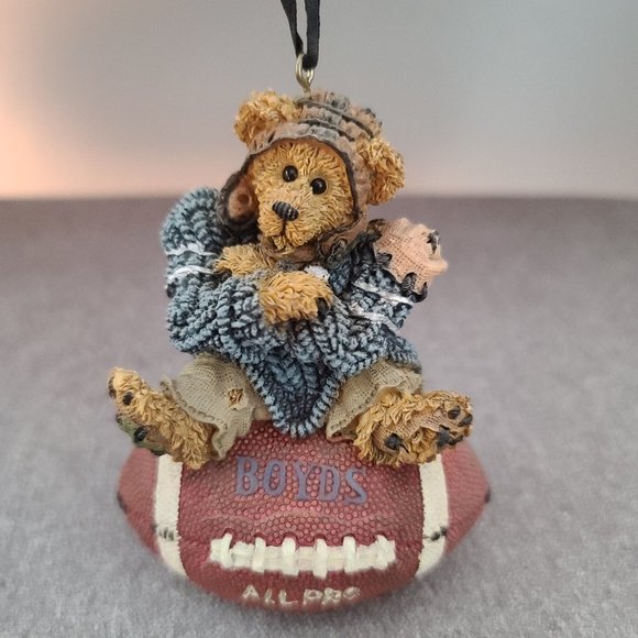 Football Christmas Ornament - Knute...Half-time - Picture 3 of 4
